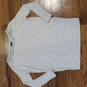 Womens Urban Outfitters gray ribbed top with lettuce trim size XS